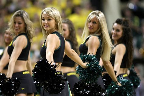 oregon ducks cheer|oregon ducks cheerleaders 2022.